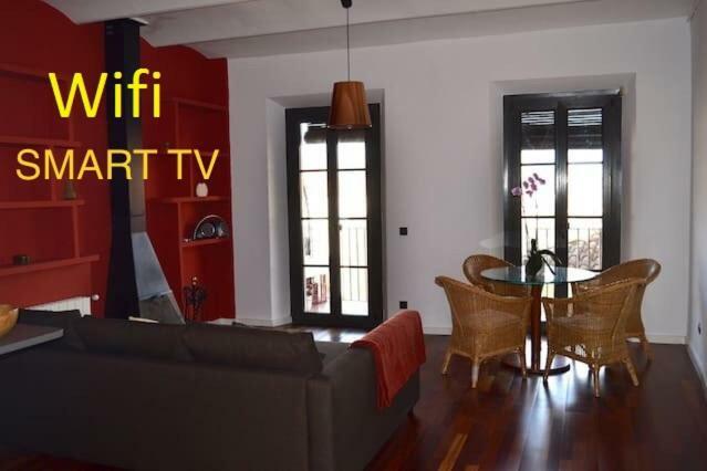 Nou Del Teatre 20 Appartement *